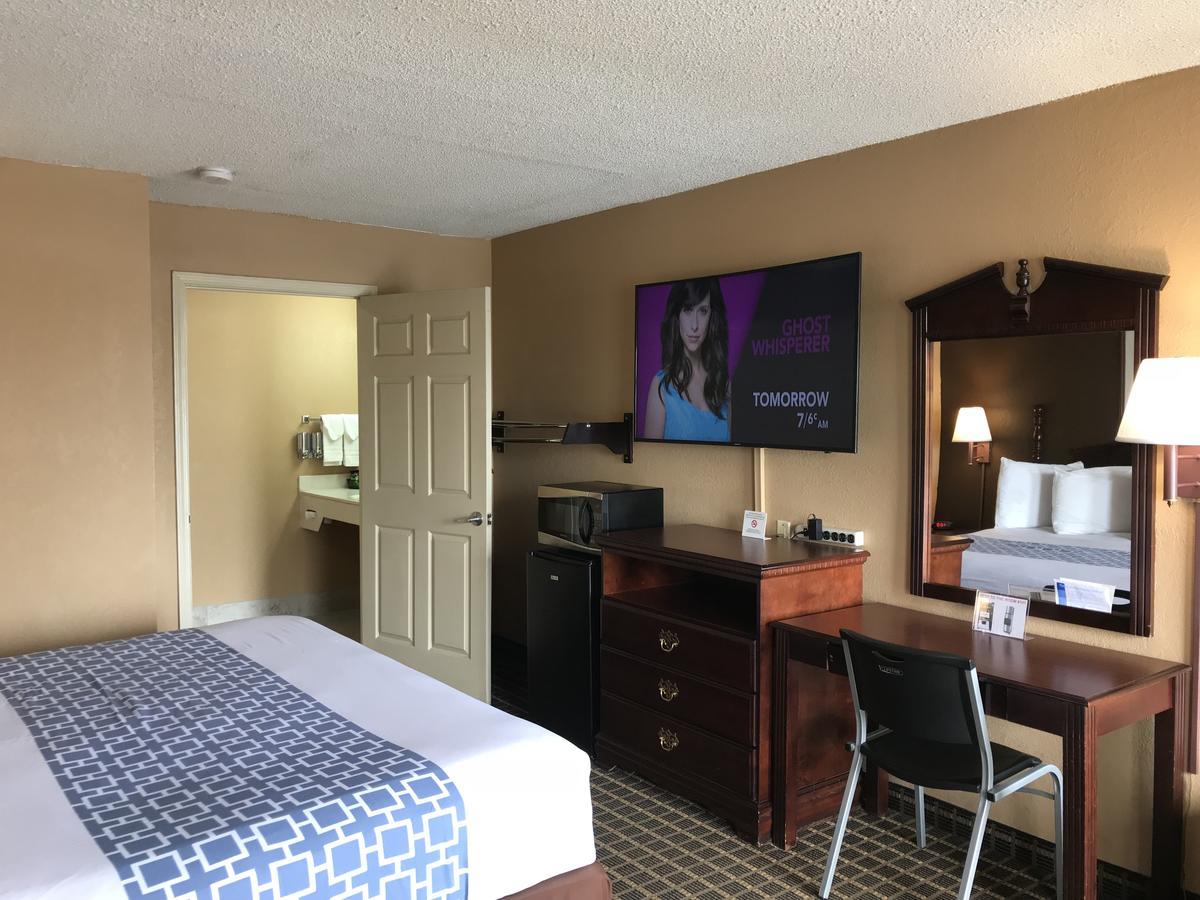 Star Plus Inn & Suites Selmer Exterior photo