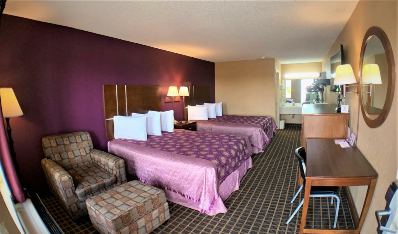 Star Plus Inn & Suites Selmer Exterior photo